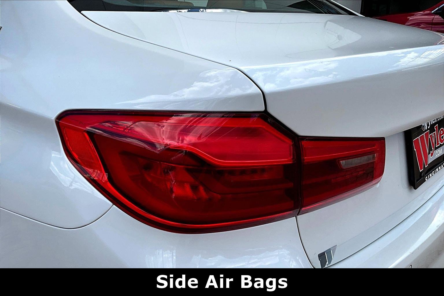 Used 2018 BMW 530e RWD image 23