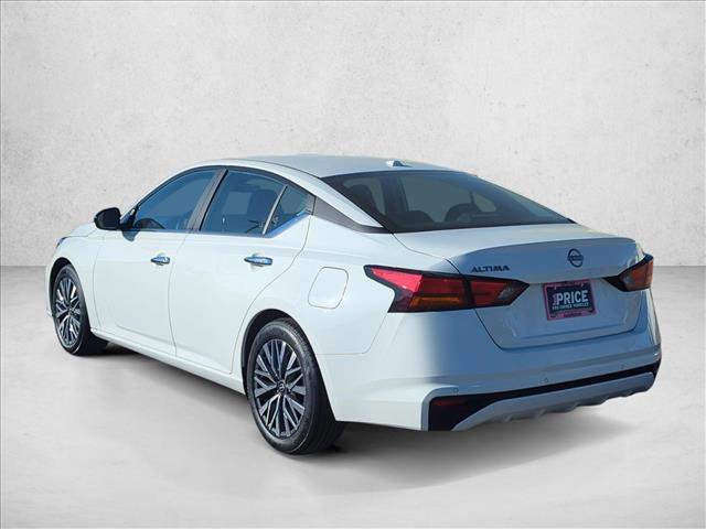 Used 2025 Nissan Altima 2.5 SV image 8