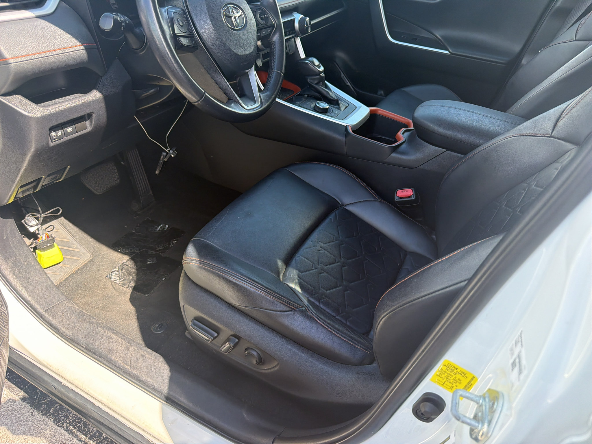 Used 2022 Toyota RAV4 Adventure AWD/4WD image 6