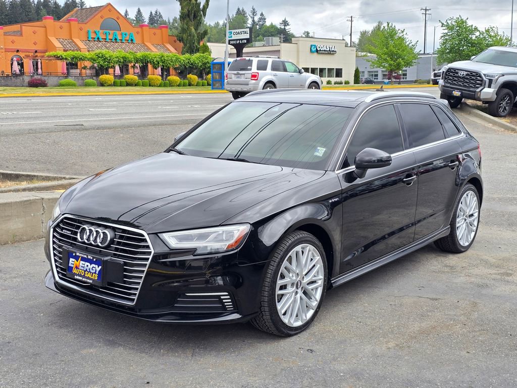 Used 2018 Audi A3 e-tron Prestige w/ Prestige Package FWD image 3