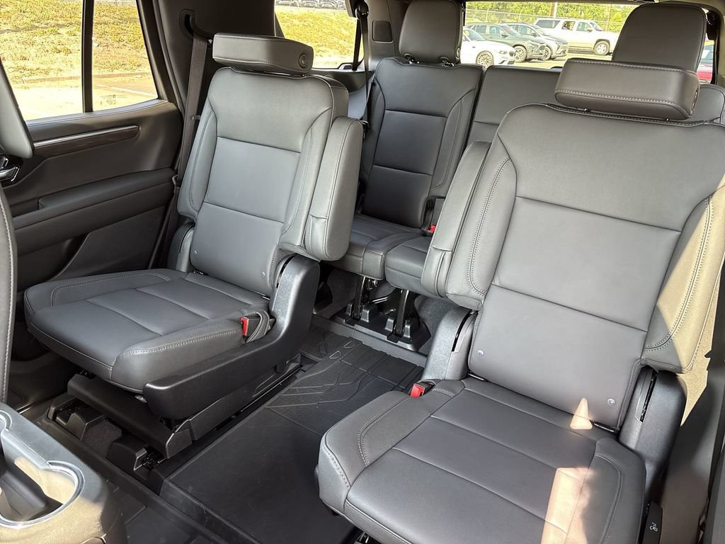 Used 2026 Chevrolet Tahoe Z71 w/ Z71 Off-Road Package AWD/4WD image 31