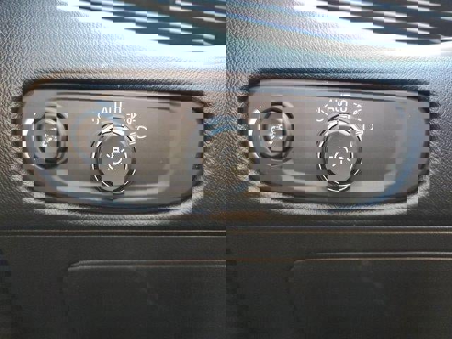 Used 2023 Chevrolet Malibu LT image 27