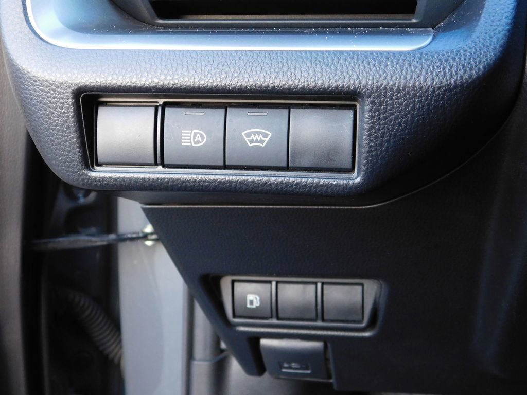 Used 2024 Toyota Prius LE image 21