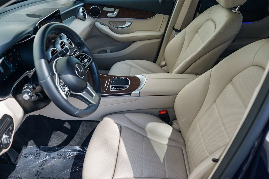 Used 2022 Mercedes-Benz GLC 300 4MATIC image 17