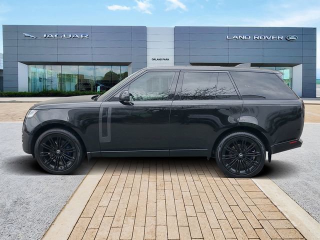 Certified 2024 Land Rover Range Rover SE image 8