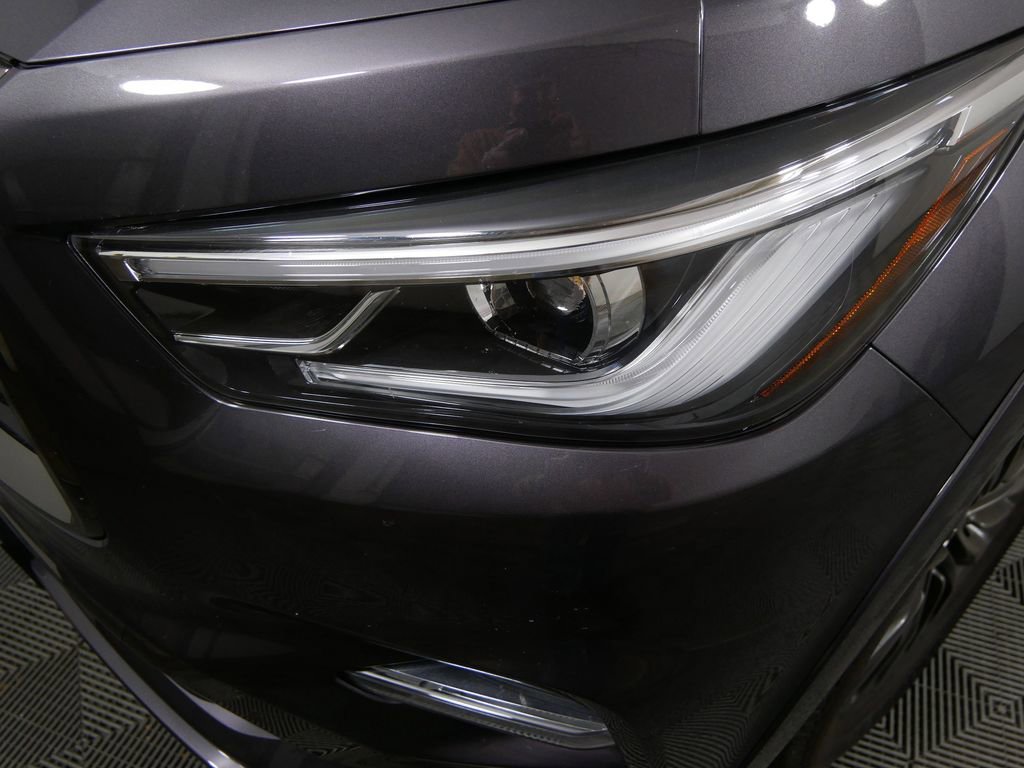 Used 2023 INFINITI QX80 Premium Select w/ Cargo Package image 13