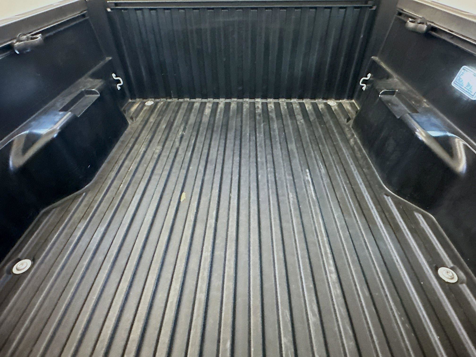 Used 2025 Toyota Tacoma TRD Off-Road image 30