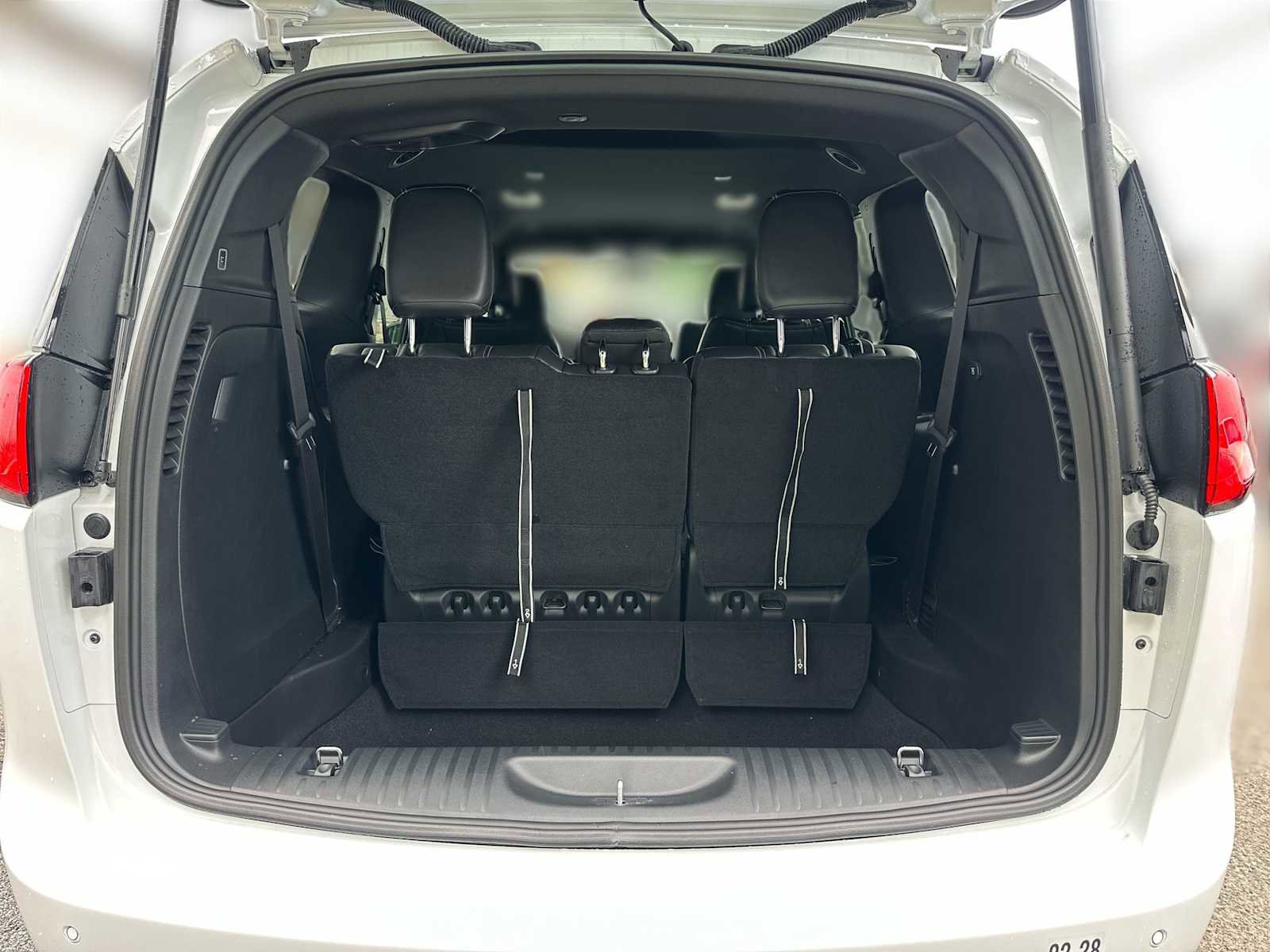 New 2026 Chrysler Voyager LX image 19