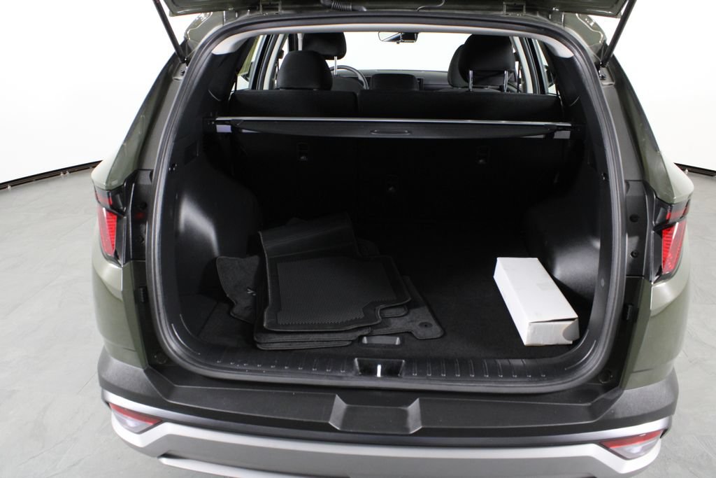 Certified 2026 Hyundai Tucson SE FWD image 18