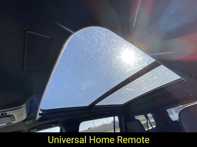 New 2025 Chevrolet Suburban High Country image 27