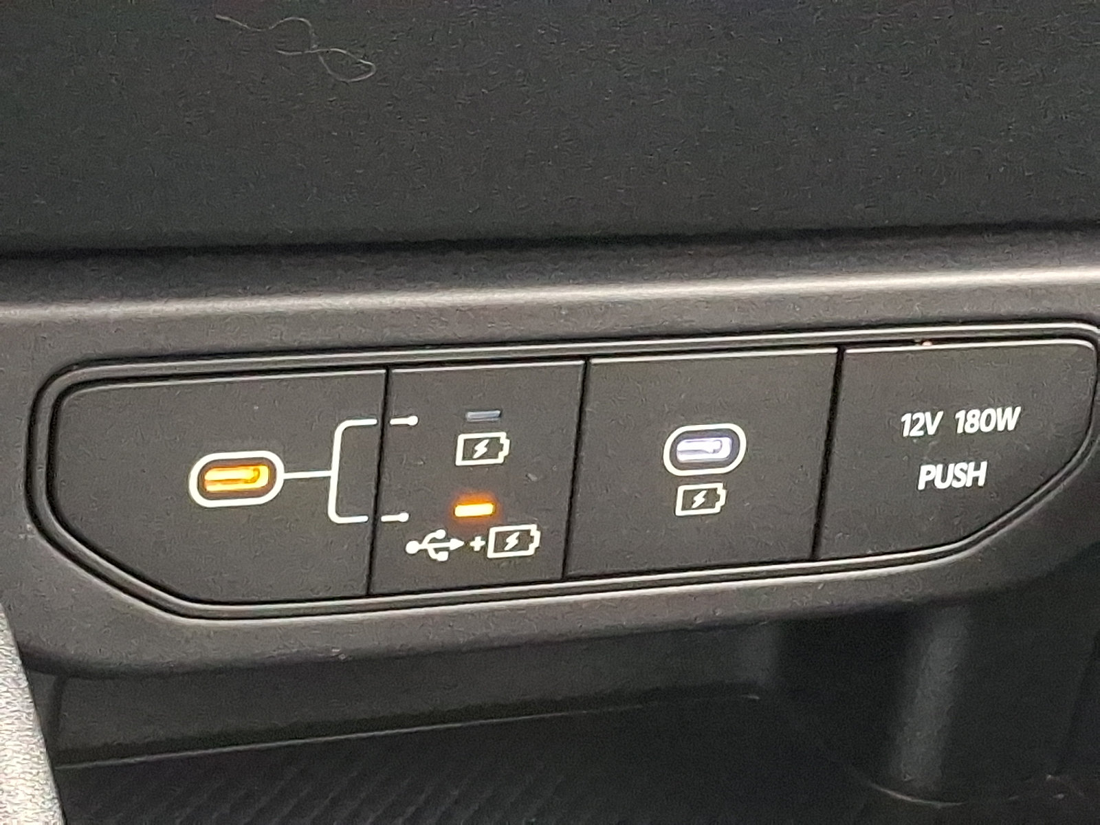 Used 2025 Kia K4 FWD image 25