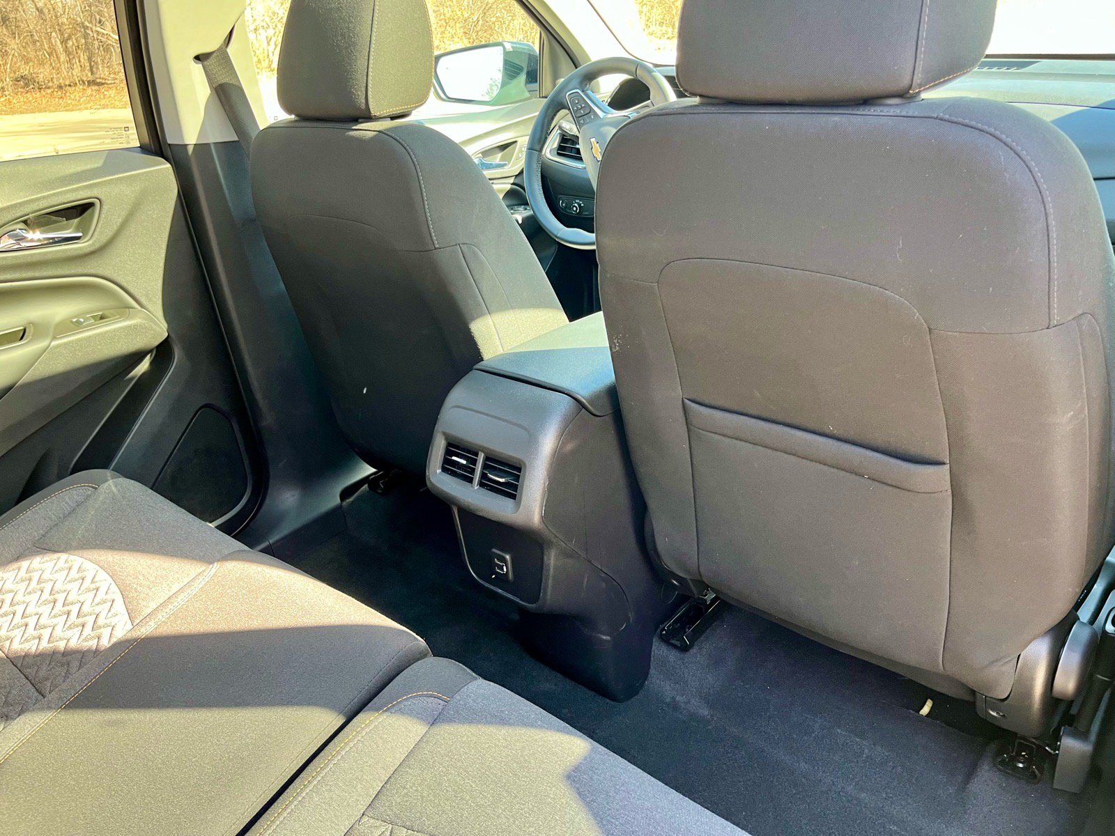 Used 2024 Chevrolet Equinox LT w/ LPO, Floor Liner Package FWD image 15