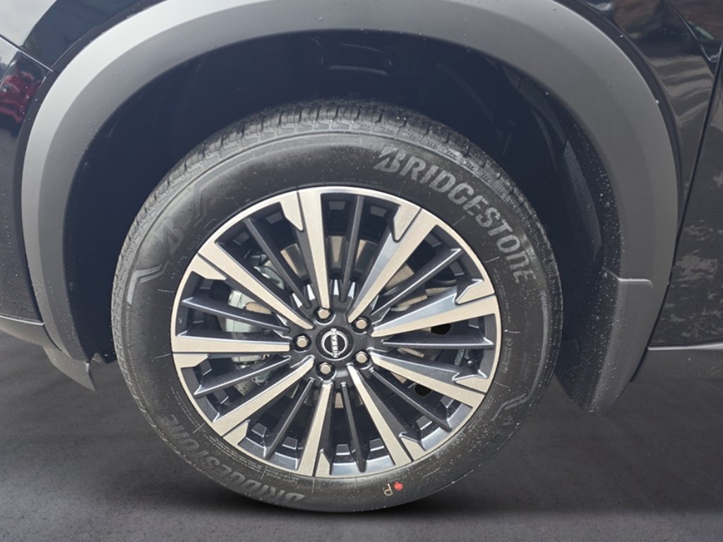 New 2026 Nissan Pathfinder Platinum AWD/4WD image 9