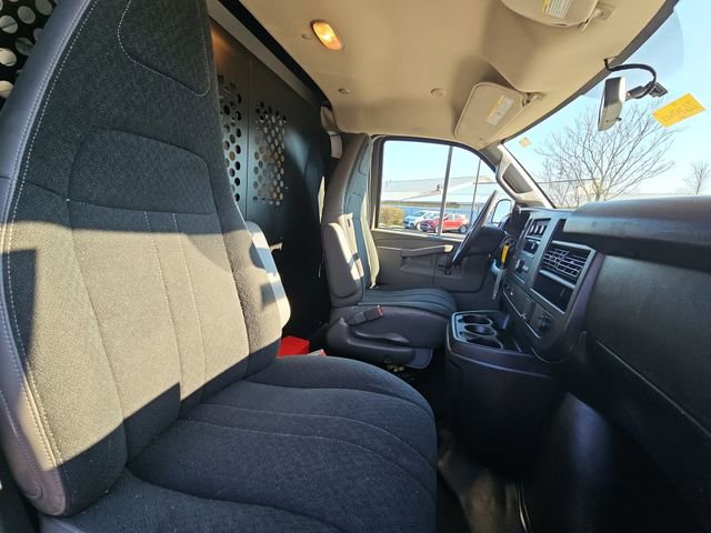 Used 2023 GMC Savana 2500 w/ Driver Convenience Package image 23