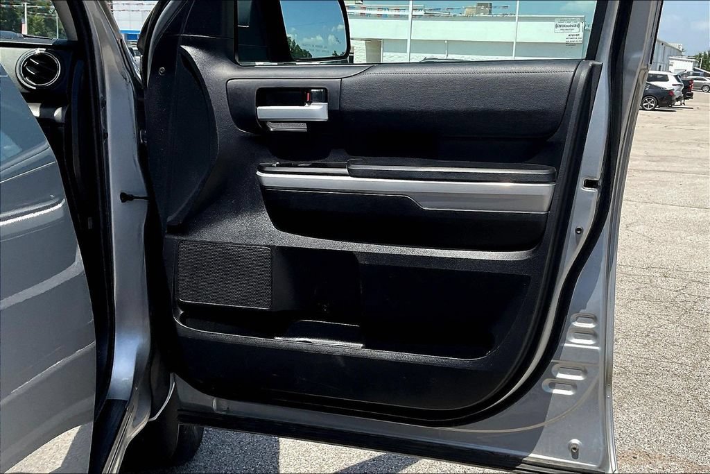 Used 2021 Toyota Tundra SR5 w/ Convenience Package AWD/4WD image 20