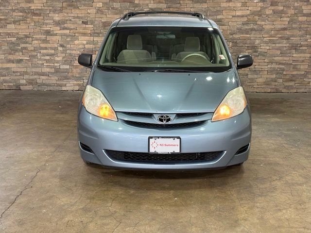 Used 2010 Toyota Sienna LE FWD image 8