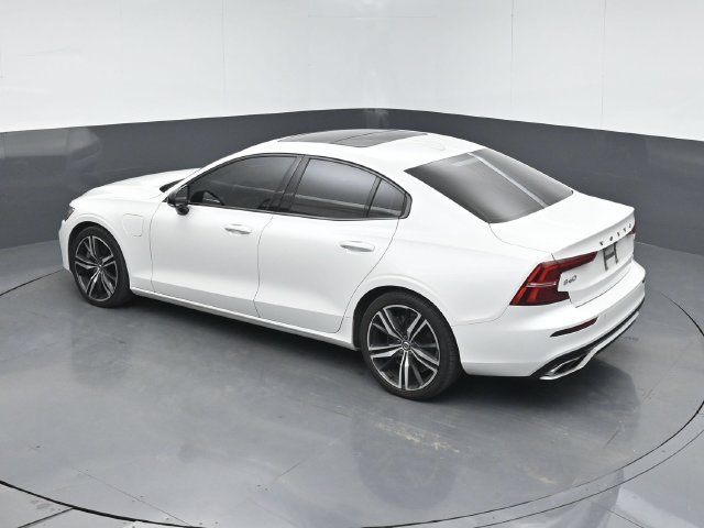 Used 2021 Volvo S60 T8 R-Design Expression w/ Premium Package AWD/4WD image 42