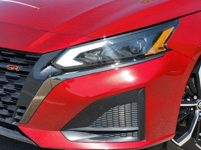 Certified 2024 Nissan Altima 2.5 SR w/ SR Premium Package AWD/4WD image 5