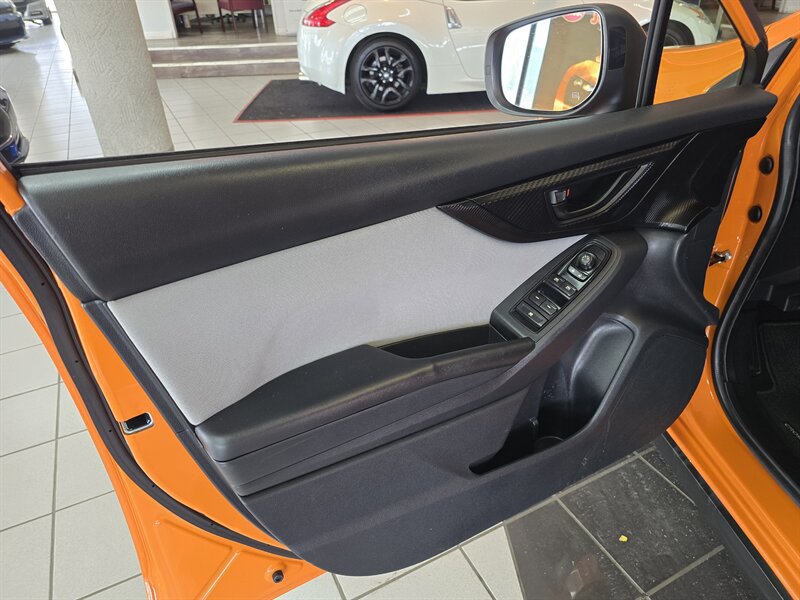 Used 2018 Subaru Crosstrek 2.0i Premium AWD/4WD image 6