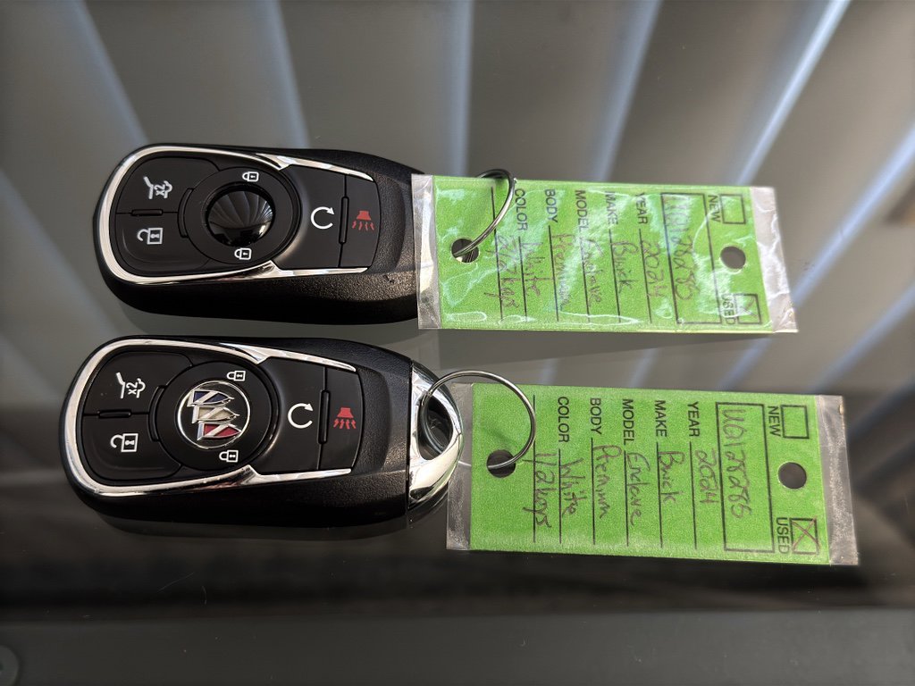 Used 2024 Buick Enclave Premium image 42