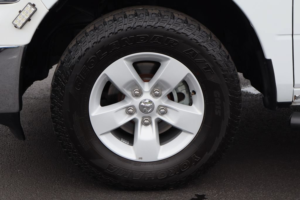 Used 2022 RAM 1500 Classic SLT w/ Electronics Group AWD/4WD image 29