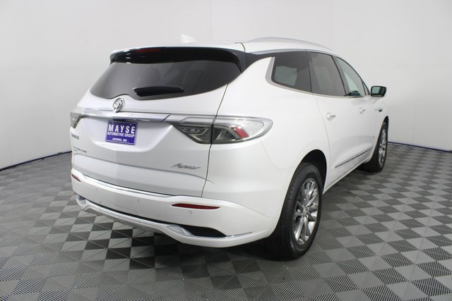 Used 2022 Buick Enclave Avenir w/ Avenir Technology Package image 31