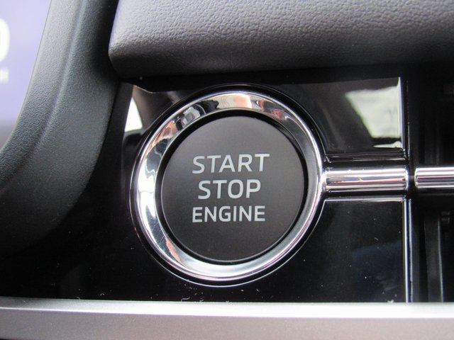 New 2026 Mitsubishi Outlander SE FWD image 18