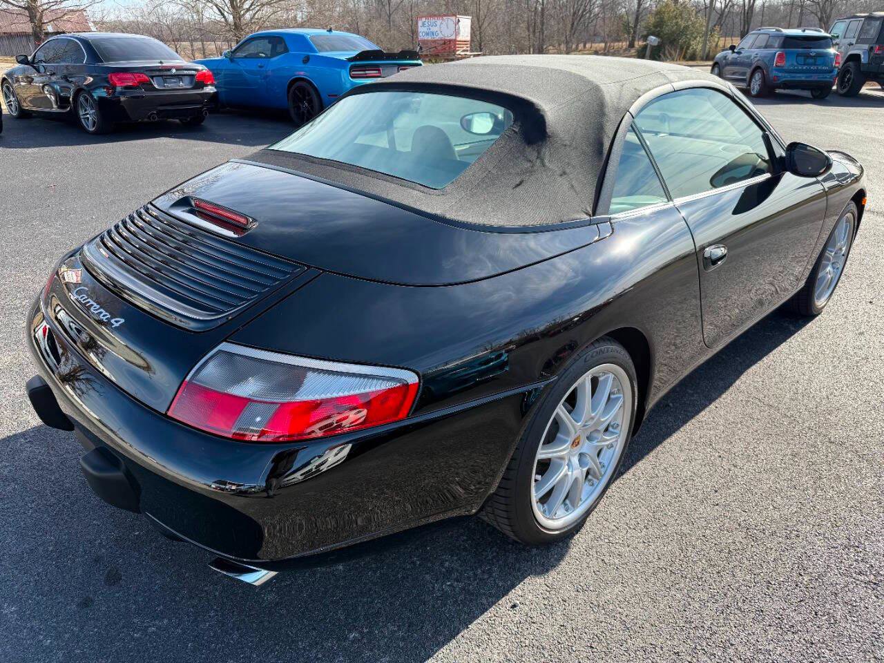 Used 2000 Porsche 911 Carrera 4 image 16