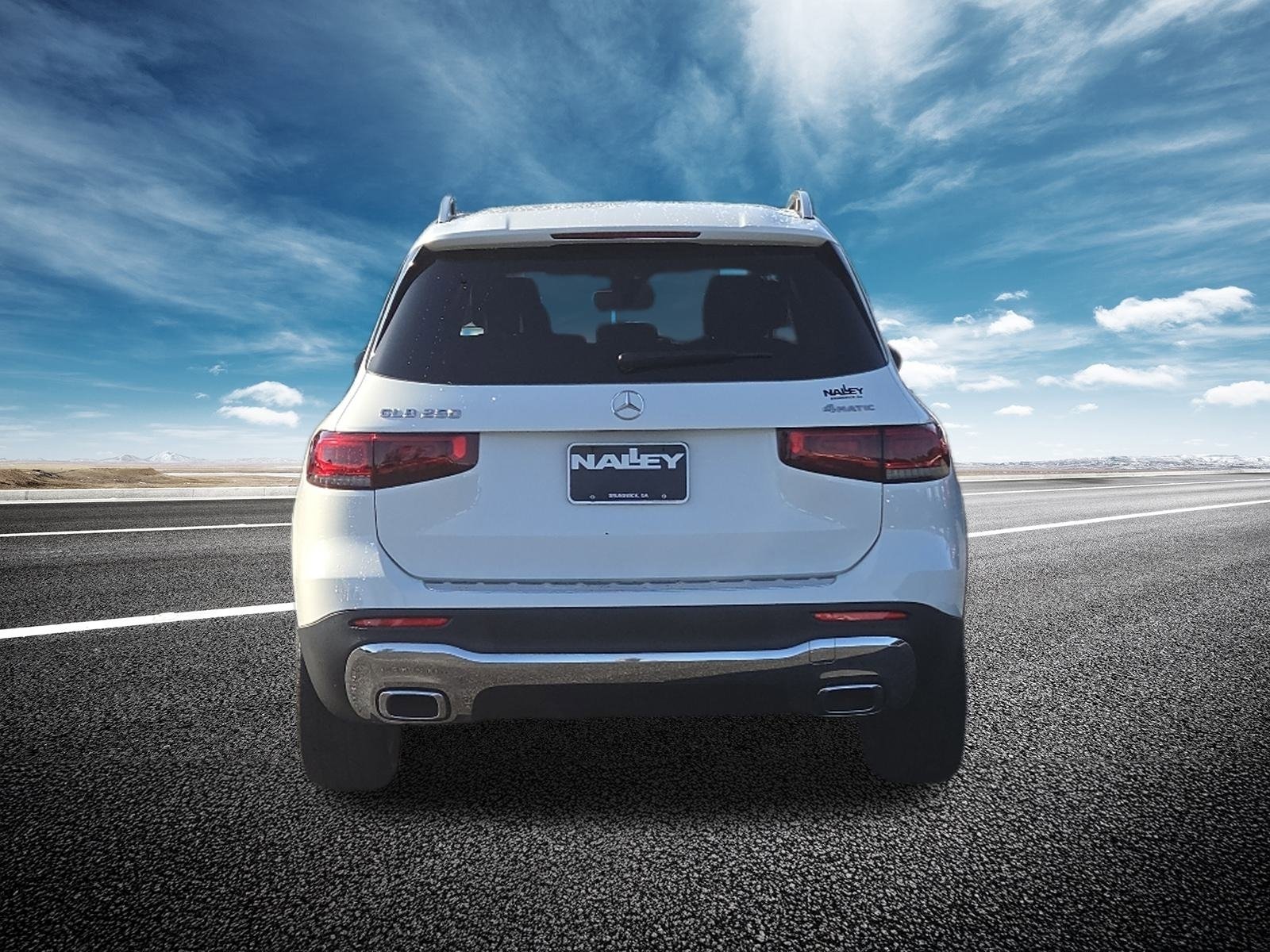 Used 2022 Mercedes-Benz GLB 250 4MATIC image 19