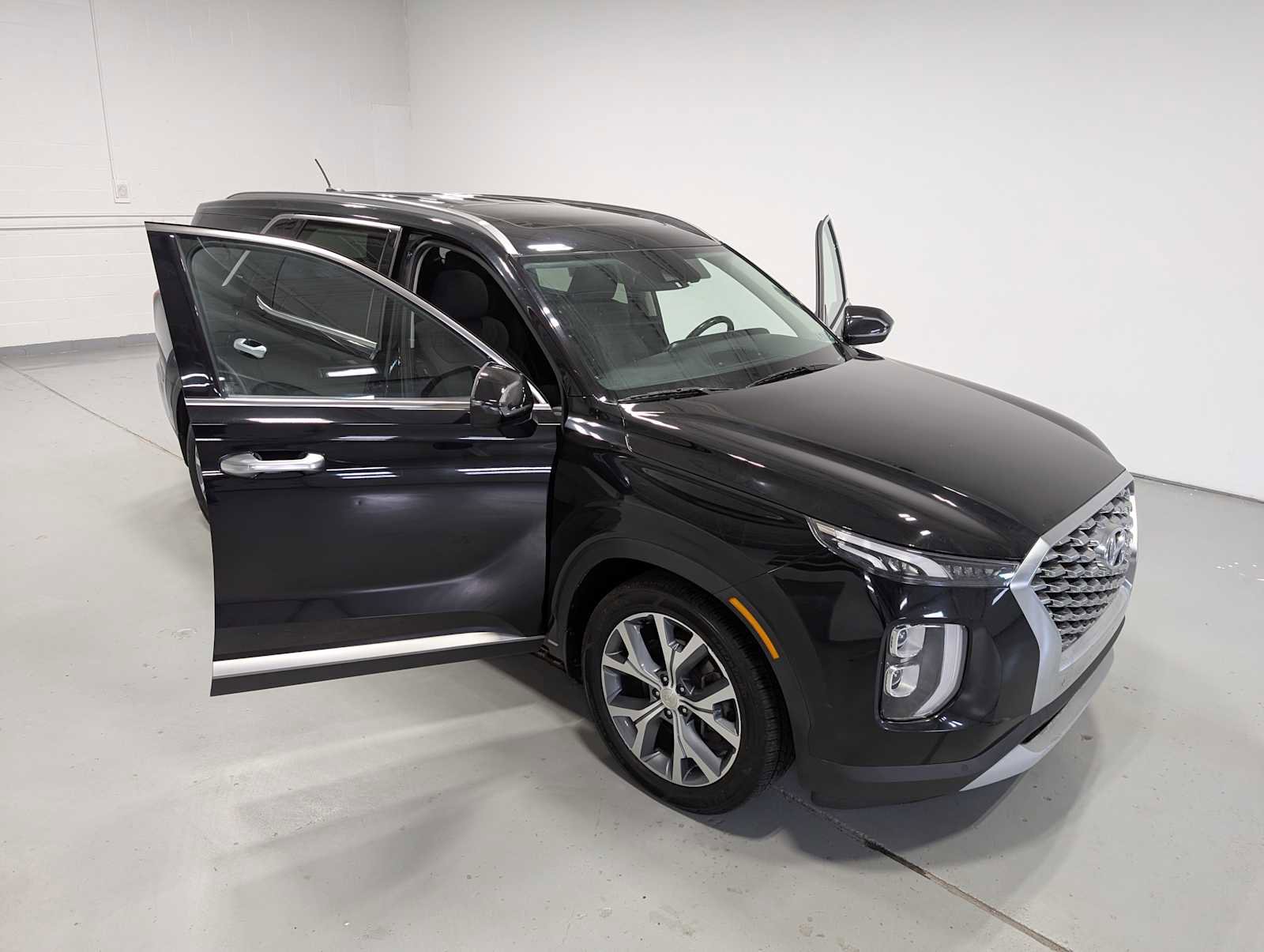 Used 2020 Hyundai Palisade SEL w/ Convenience Package AWD/4WD image 16