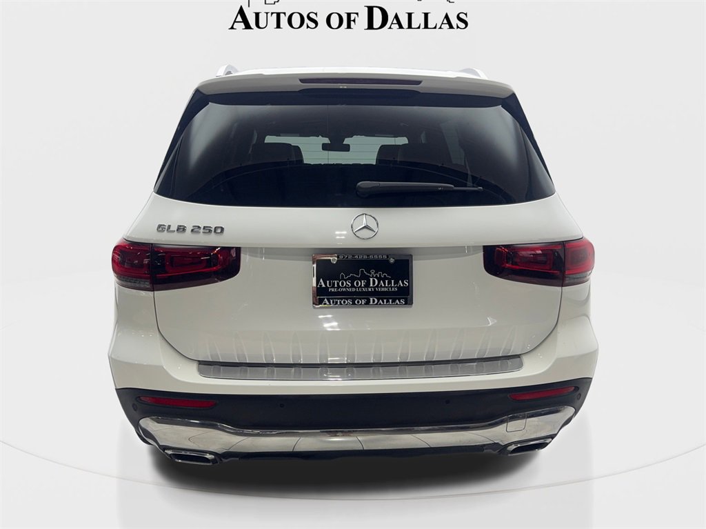 Used 2022 Mercedes-Benz GLB 250 w/ Premium Package Lite image 7