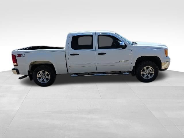 Used 2011 GMC Sierra 1500 SLE w/ Power Tech Package AWD/4WD image 2