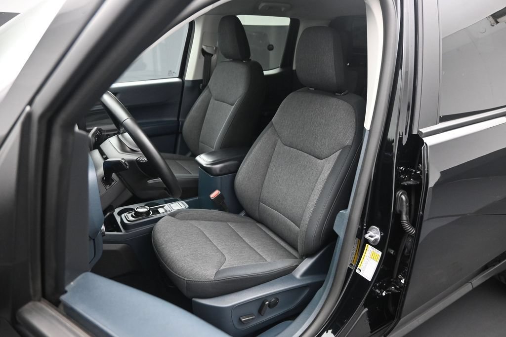 Certified 2025 Ford Maverick XLT w/ XLT Luxury Package AWD/4WD image 9
