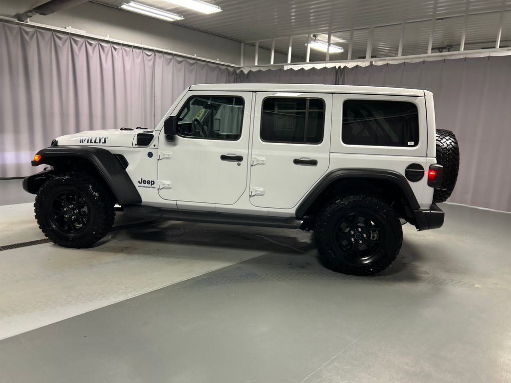 Used 2025 Jeep Wrangler Willys 4xe image 4