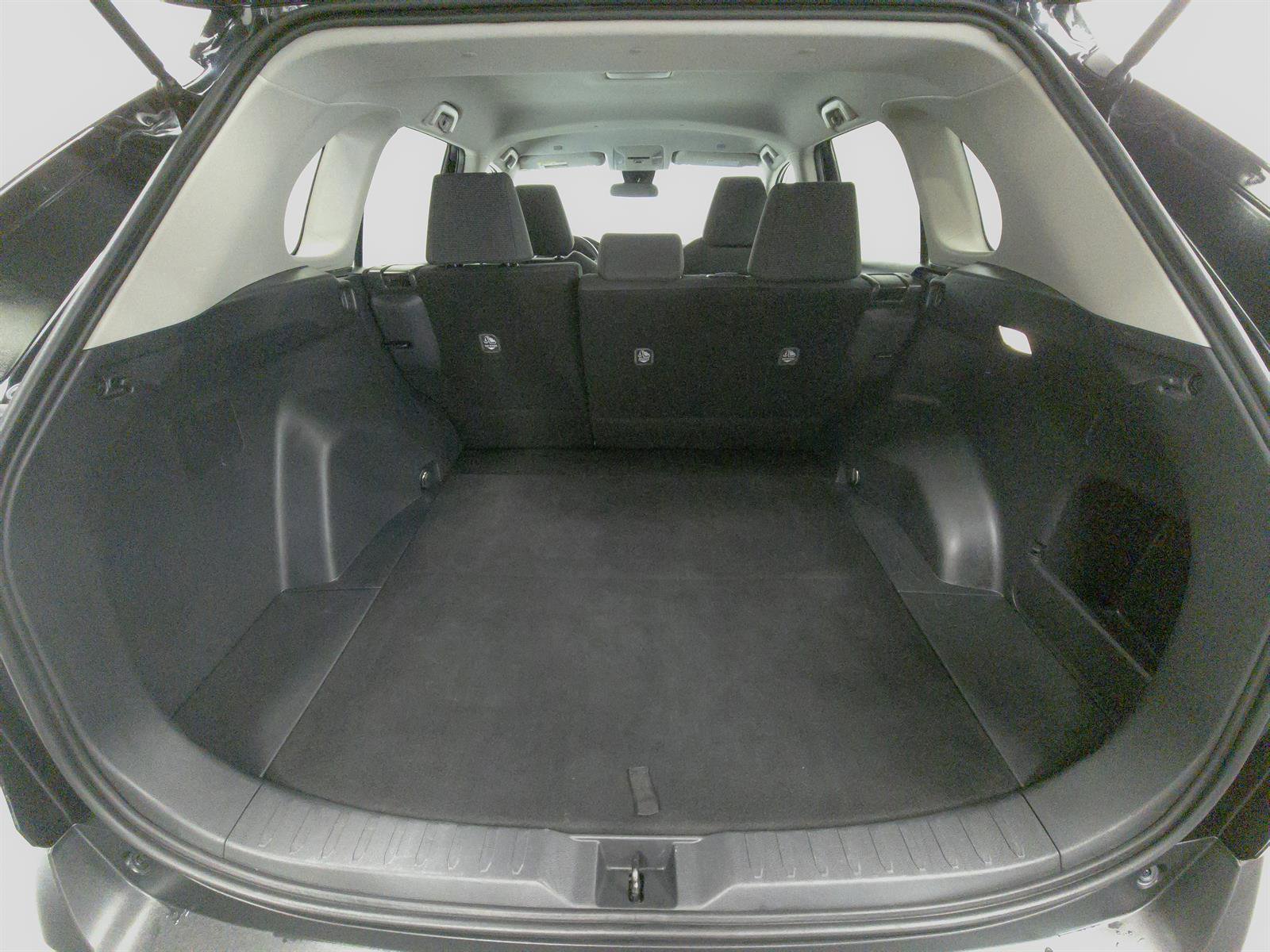 Certified 2024 Toyota RAV4 LE AWD/4WD image 10