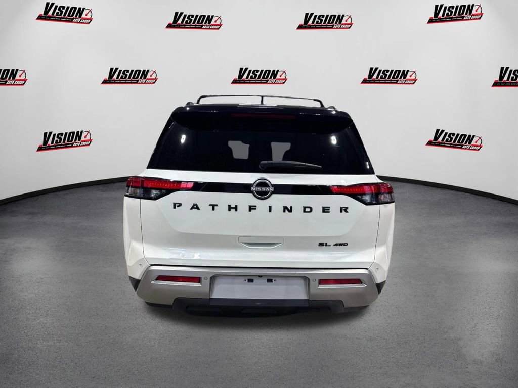 Used 2023 Nissan Pathfinder SL w/ Black Appearance Package image 6