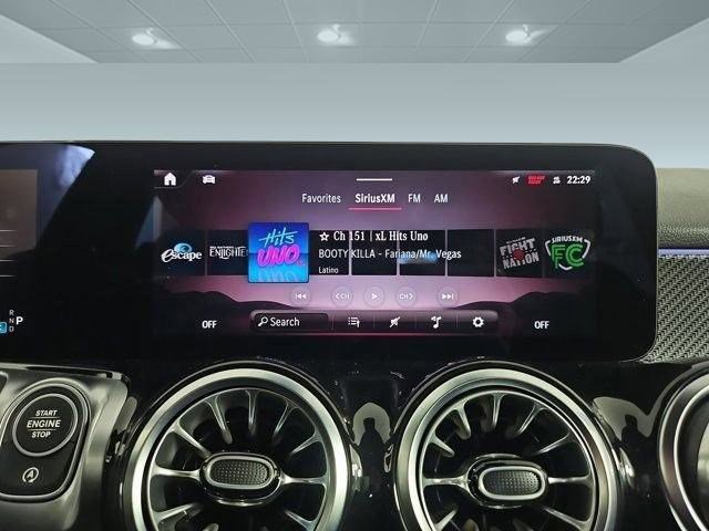 New 2025 Mercedes-Benz GLB 35 AMG 4MATIC image 21