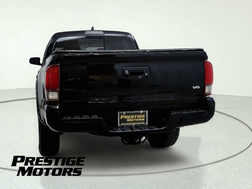 Used 2018 Toyota Tacoma TRD Off-Road w/ Technology Package AWD/4WD image 6