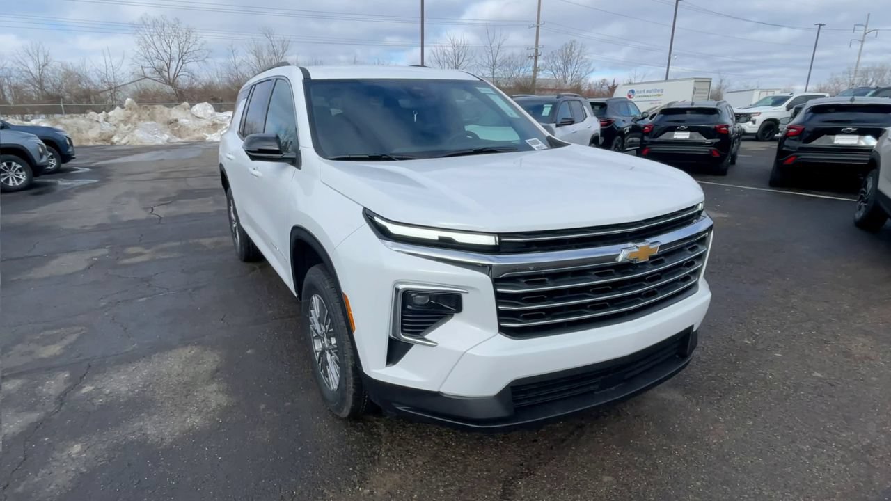 New 2026 Chevrolet Traverse LT w/ Driver Confidence Package FWD image 52