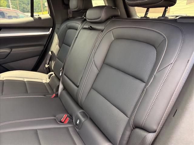 Used 2026 GMC Terrain Elevation w/ Elevation Premium Package AWD/4WD image 12