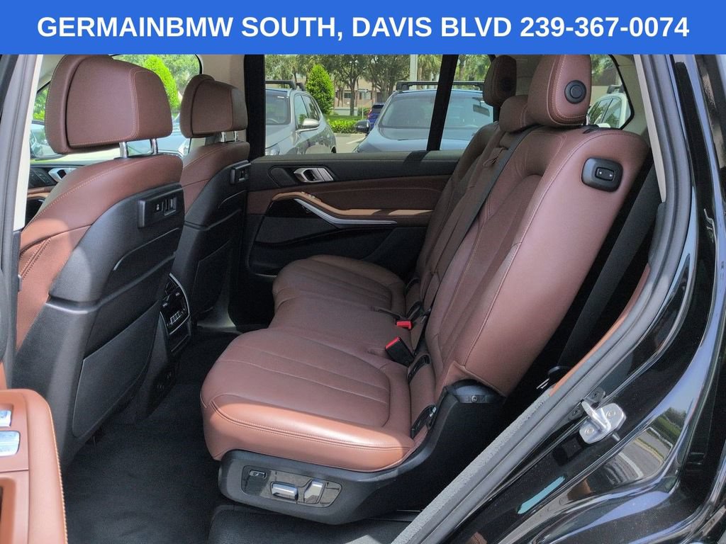 Used 2020 BMW X7 xDrive40i w/ Premium Package AWD/4WD image 16