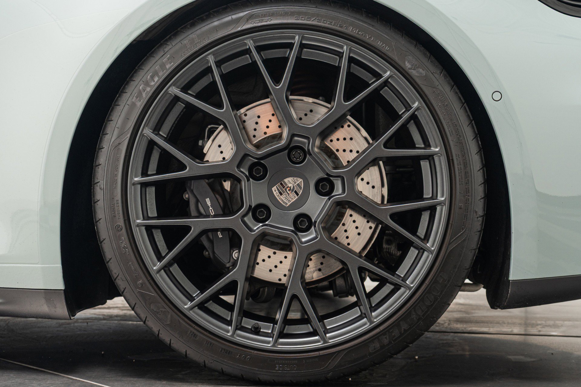 Used 2025 Porsche 911 Carrera image 11