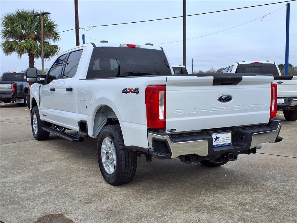 Certified 2025 Ford F250 XLT image 4