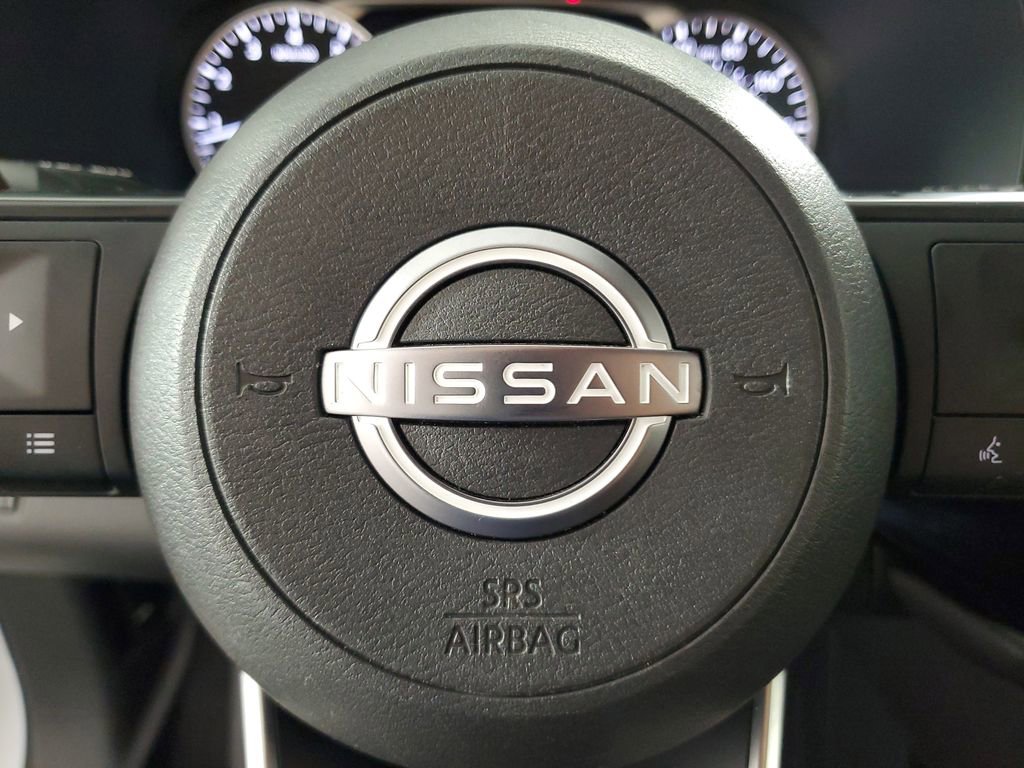 Used 2025 Nissan Pathfinder SV FWD image 21