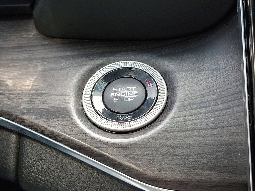 Used 2021 Jeep Grand Cherokee L Overland w/ Advanced Protech Group III image 27