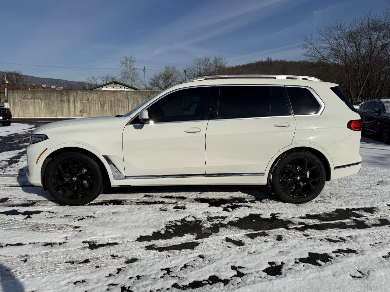 Used 2022 BMW X7 xDrive40i w/ Premium Package image 5