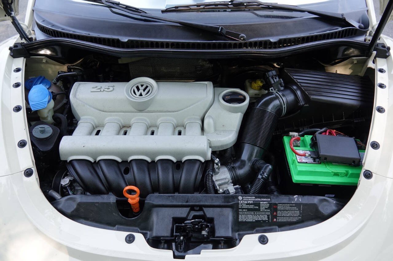 Used 2008 Volkswagen Beetle SE FWD image 89