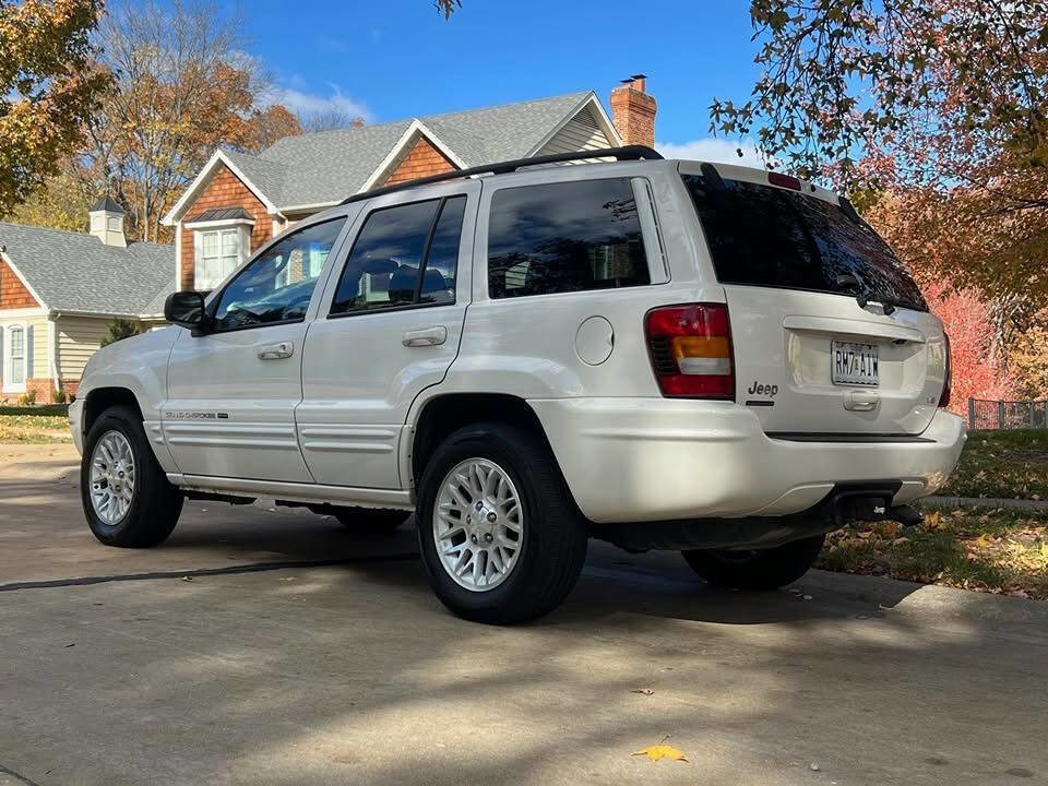 Used 2002 Jeep Grand Cherokee Limited image 3
