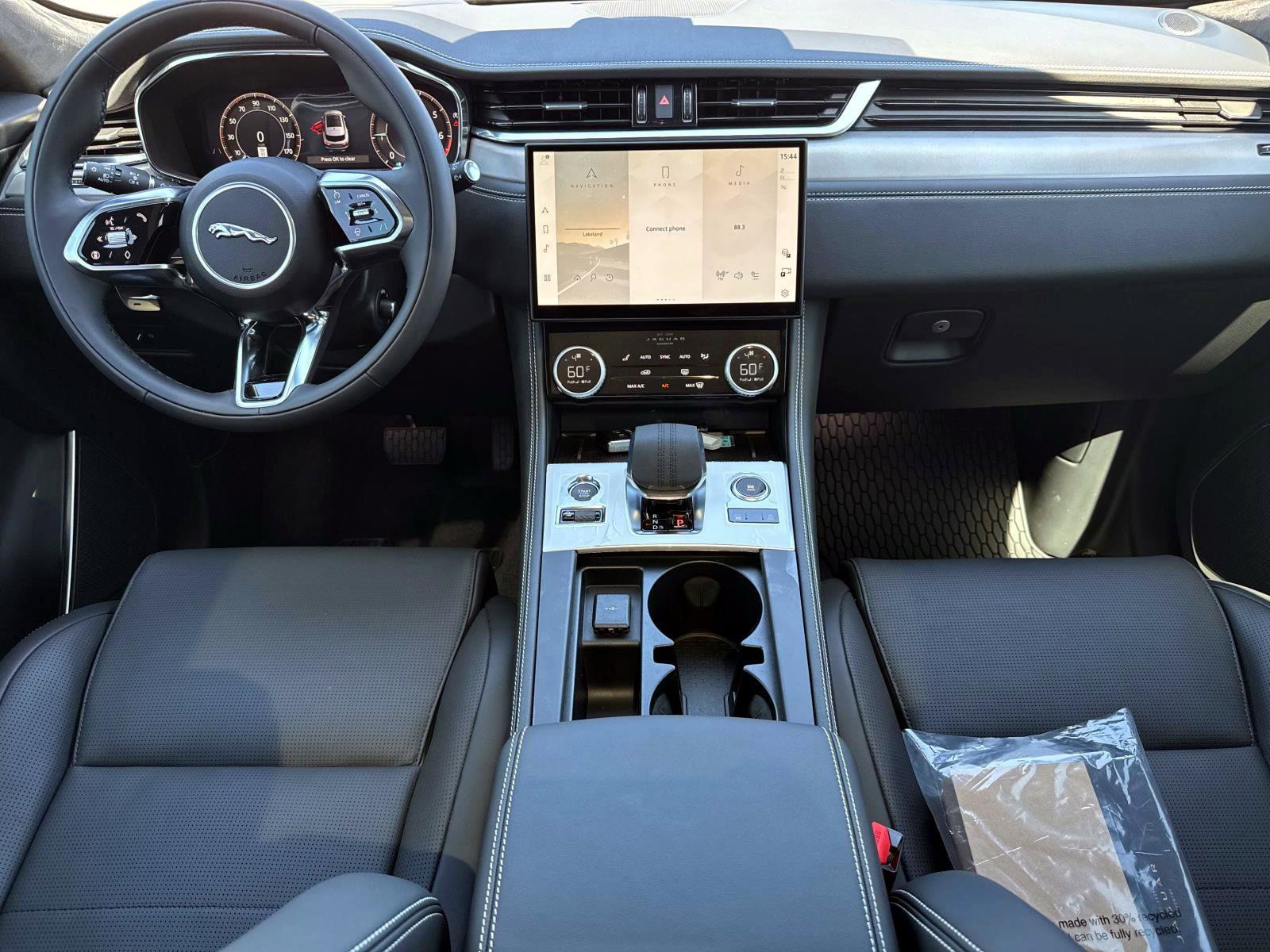 New 2026 Jaguar F-PACE R-Dynamic S image 14