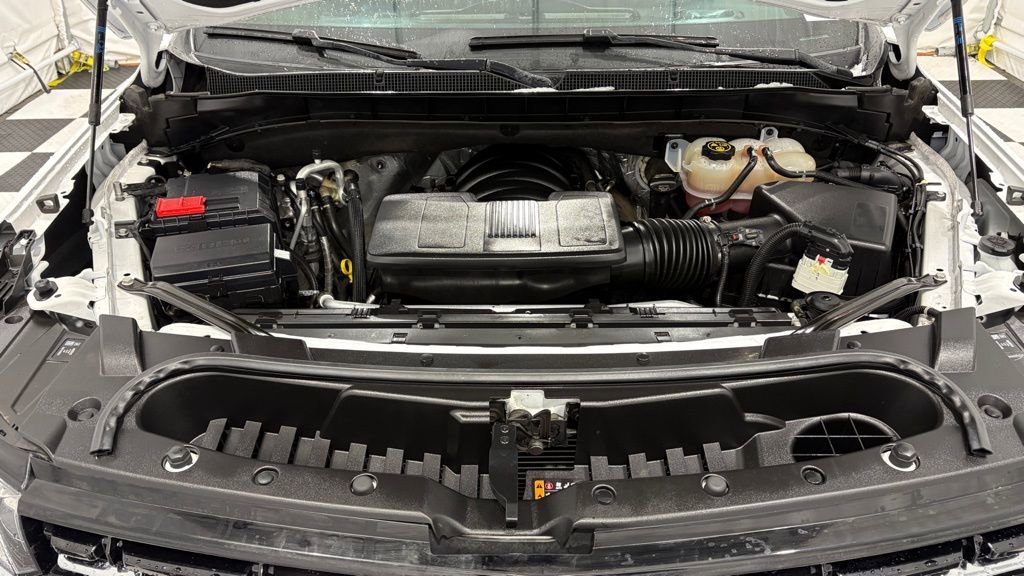 Used 2024 Chevrolet Tahoe LT AWD/4WD image 8